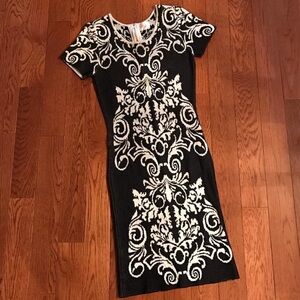 Stunning! PARKER JACQUARD Scrolled
INTARSIA KNIT Sweater Dress-like new!